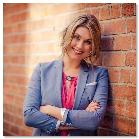 sarahtravers-500x500s